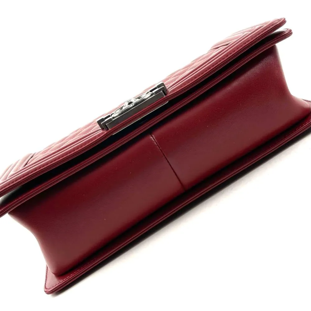 CHANEL Medium Boy Bag - Red