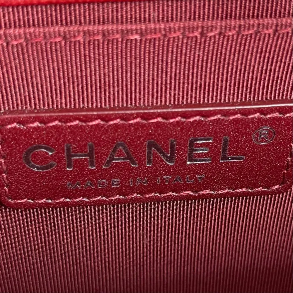 CHANEL Medium Boy Bag - Red