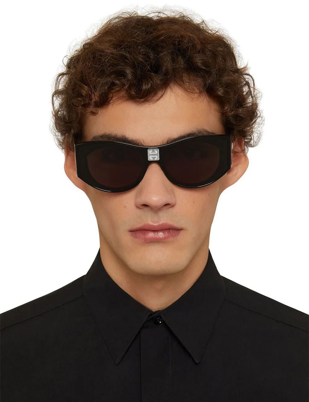 Givenchy® BR006KR03R