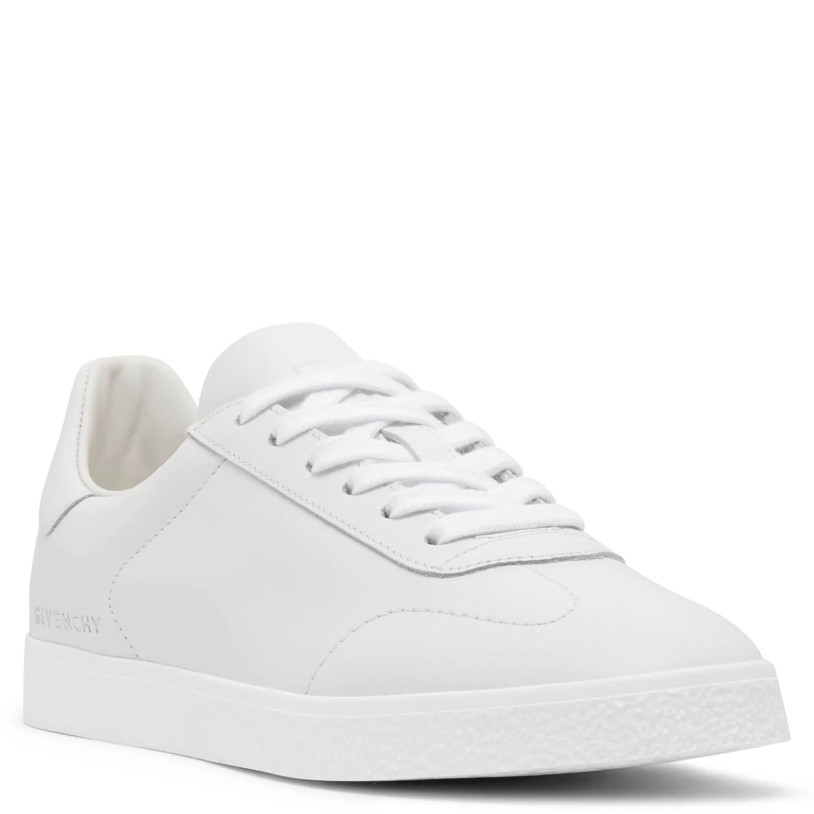 Town low-top white sneakers